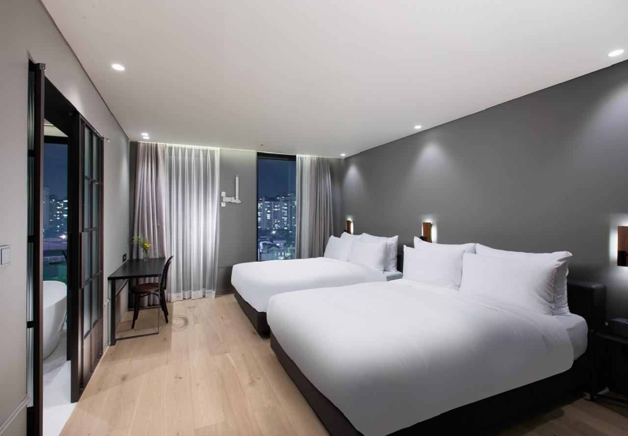 Park Marine Hotel Inchon Exteriör bild