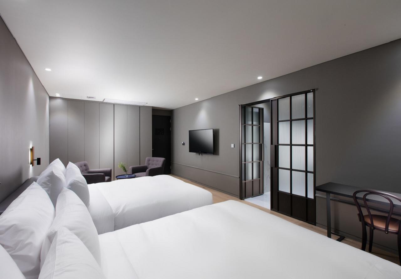 Park Marine Hotel Inchon Exteriör bild